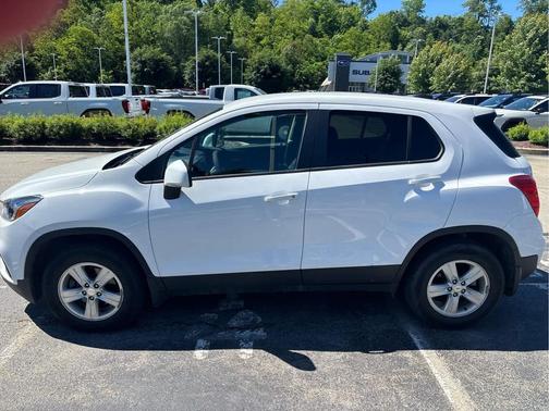 Summit White 2020 Chevrolet Trax LS