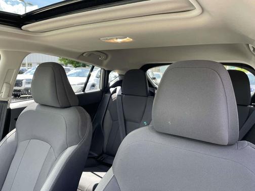 Crystal White Pearl 2025 Subaru Crosstrek Premium
