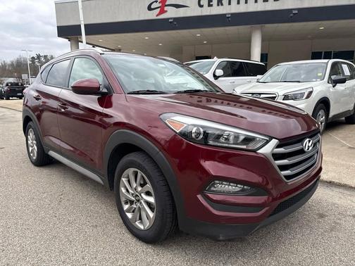 2017 Hyundai TUCSON SE