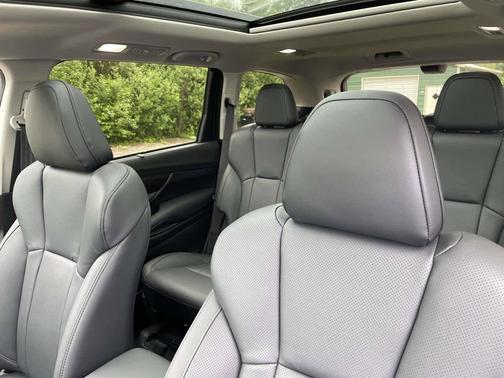 AUTUMN GREEN METALLIC 2026 Subaru Ascent Touring 7-Passenger