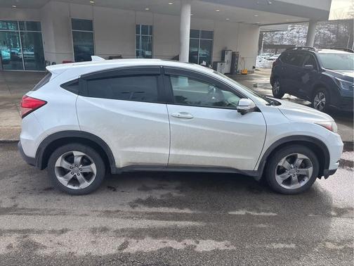 2017 Honda HR-V EX