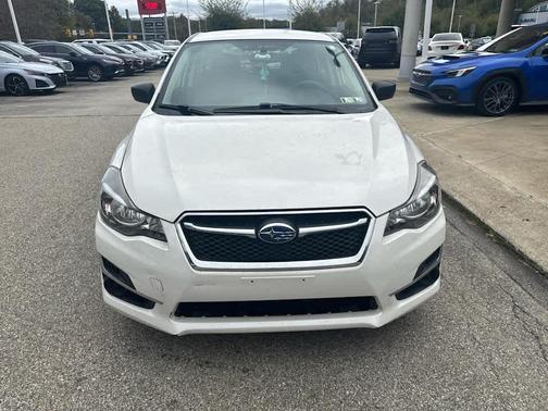 2016 Subaru Impreza 2.0i