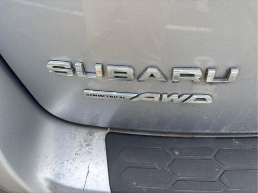 Ice Silver Metallic 2019 Subaru Crosstrek 2.0i Limited