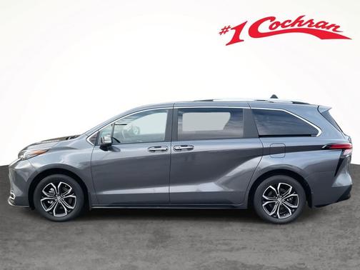 2025 Toyota Sienna Platinum