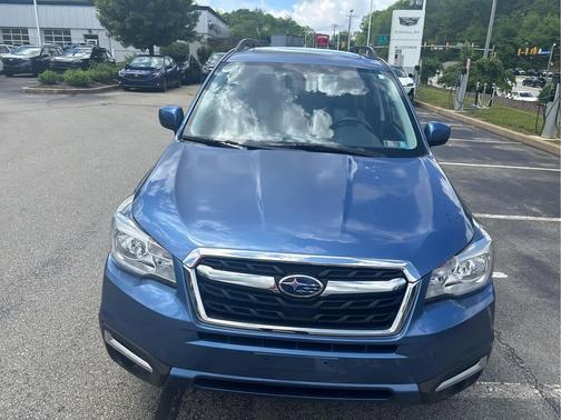 Quartz Blue Pearl 2018 Subaru Forester Premium