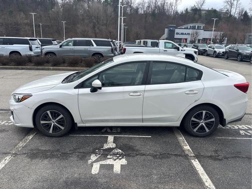 Crystal White Pearl 2019 Subaru Impreza 2.0i Premium
