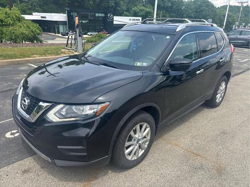 Magnetic Black 2017 Nissan Rogue SV