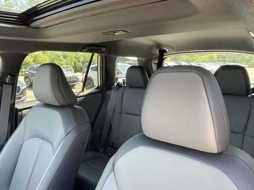 Ice Silver Metallic 2026 Subaru Outback Premium