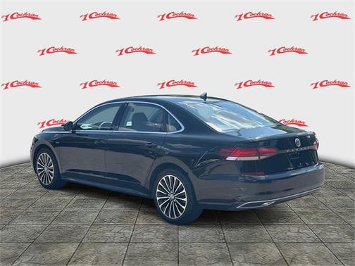 2022 Volkswagen Passat 2.0T Limited Edition