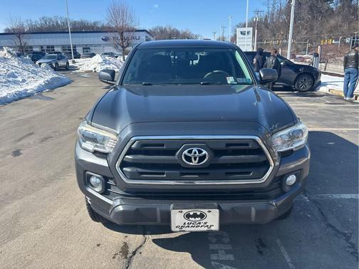 2017 Toyota Tacoma SR5