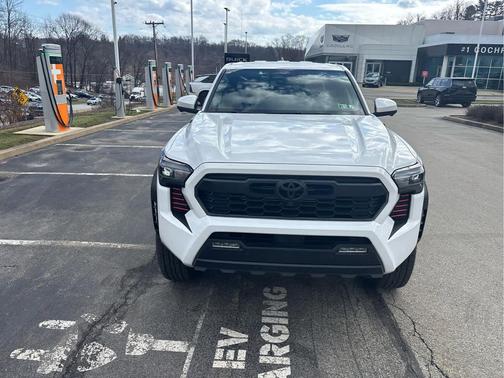 2025 Toyota Tacoma Hybrid TRD Off Road