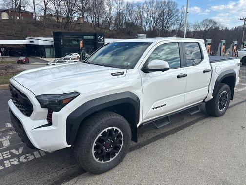 2025 Toyota Tacoma Hybrid TRD Off Road