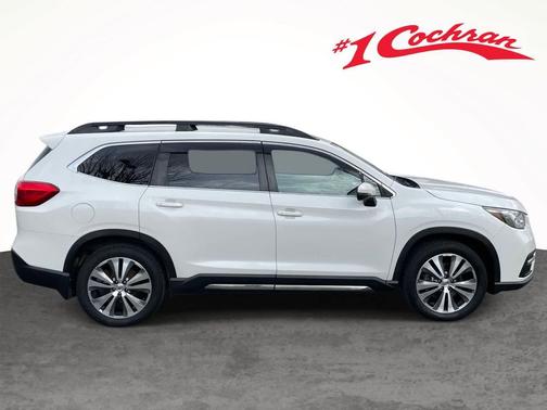 Crystal White Pearl 2022 Subaru Ascent Limited 7-Passenger