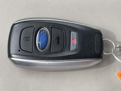Cascade Green Silica 2022 Subaru Forester Premium
