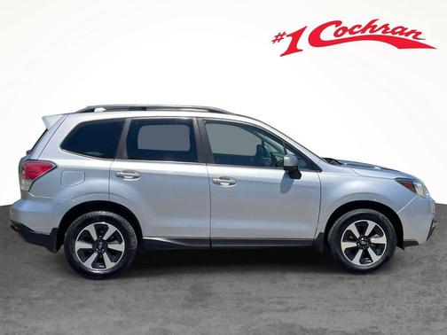 Ice Silver Metallic 2017 Subaru Forester 2.5i Premium
