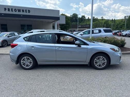2018 Subaru Impreza 2.0i Premium