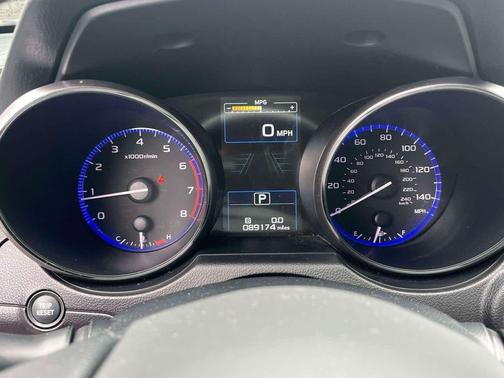 Crystal Black Silica 2016 Subaru Outback 2.5i Limited