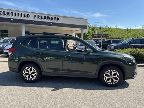 2022 Subaru Forester Premium