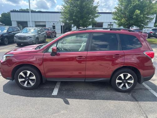 Venetian Red Pearl 2017 Subaru Forester 2.5i Premium