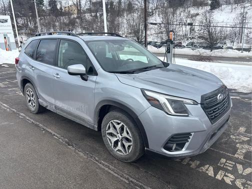 2023 Subaru Forester Premium