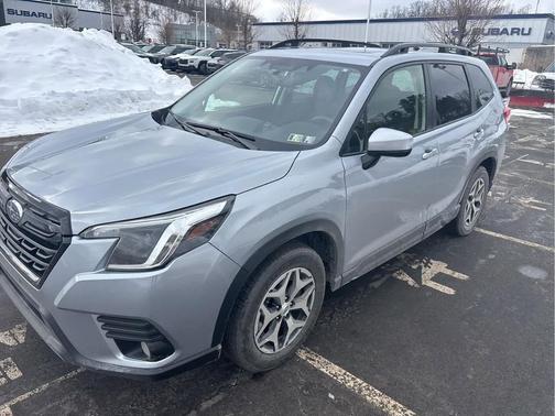 2023 Subaru Forester Premium