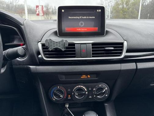2016 Mazda Mazda3 i Touring