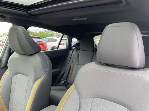 Crystal White Pearl 2026 Subaru Crosstrek Hybrid Base