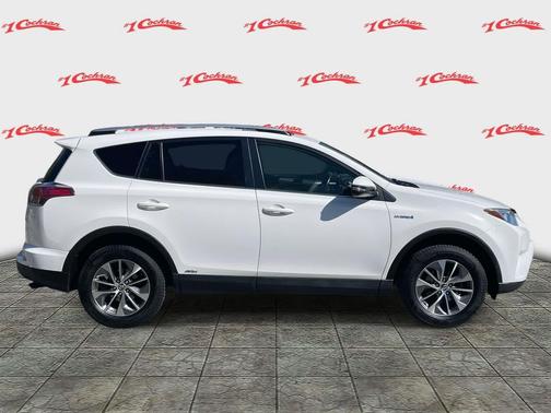 2017 Toyota RAV4 Hybrid XLE