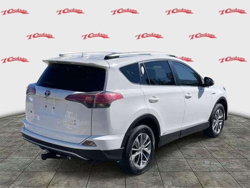 2017 Toyota RAV4 Hybrid SE