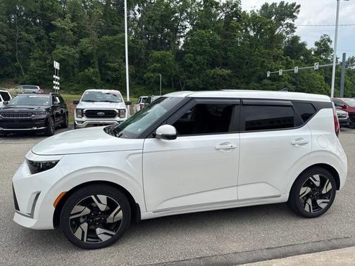 2023 Kia Soul GT-Line