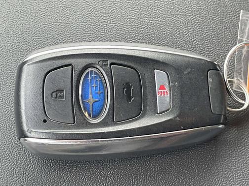 Crystal White Pearl 2025 Subaru Impreza Sport