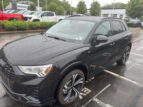 Mythos Black Metallic 2023 Audi Q3 45 S line Premium Plus