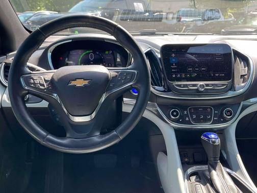 Silver Ice Metallic 2019 Chevrolet Volt Premier
