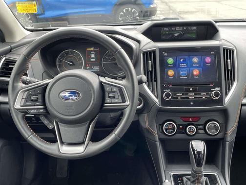 Crystal White Pearl 2019 Subaru Crosstrek 2.0i Limited