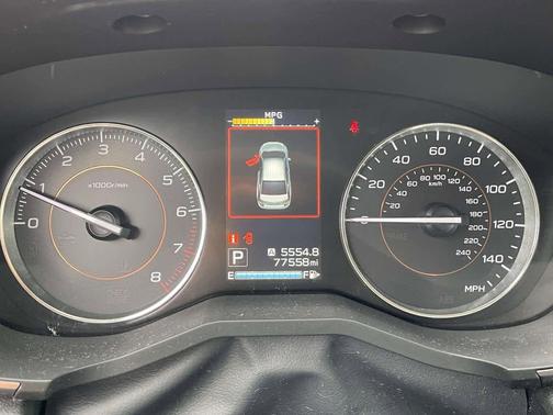 Crystal White Pearl 2019 Subaru Crosstrek 2.0i Limited