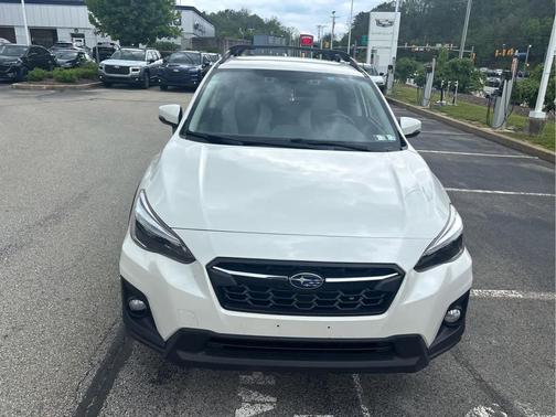 Crystal White Pearl 2019 Subaru Crosstrek 2.0i Limited