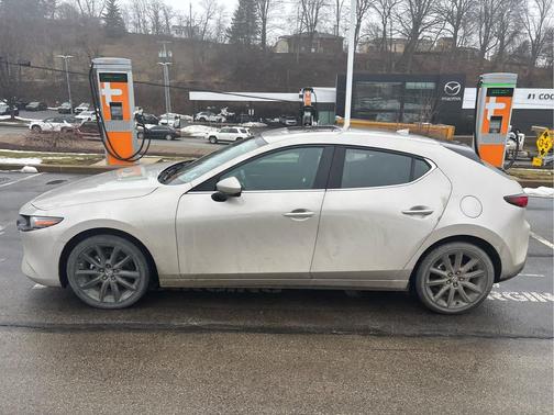 2024 Mazda Mazda3 FWD w/Premium Package