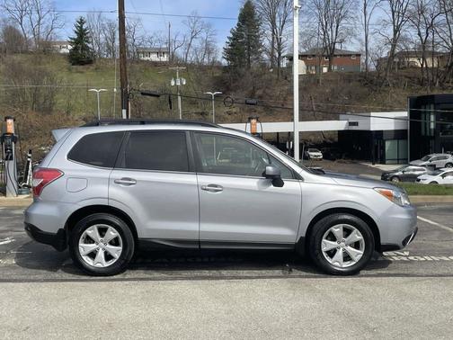 Ice Silver Metallic 2015 Subaru Forester 2.5i Limited