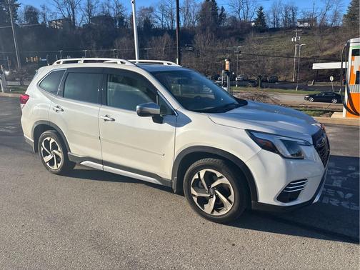 Crystal White Pearl 2023 Subaru Forester Touring