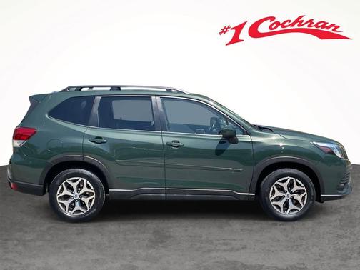 Cascade Green Silica 2023 Subaru Forester Premium