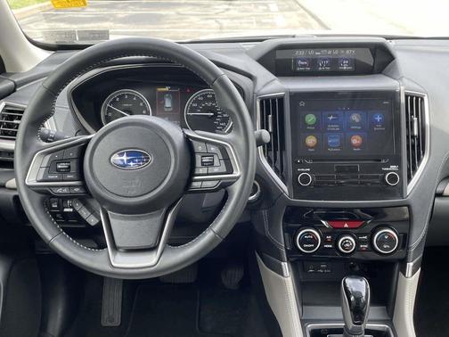 Crystal White Pearl 2023 Subaru Forester Limited