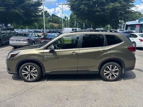 Autumn Green Metallic 2023 Subaru Forester Limited