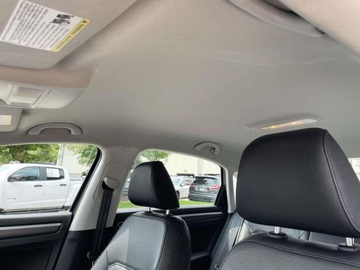 Urano Gray Metallic 2017 Volkswagen Passat 1.8T R-Line w/Comfort