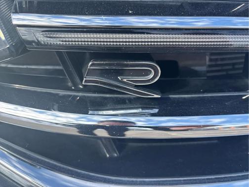 2024 Volkswagen Tiguan 2.0T SEL R-Line 4MOTION