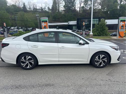 Crystal White Pearl 2024 Subaru Legacy Premium