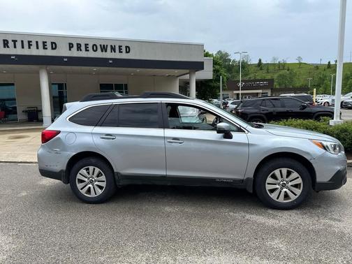 Ice Silver Metallic 2016 Subaru Outback 2.5i Premium