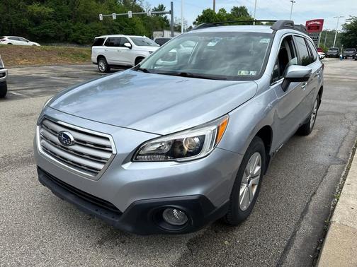 Ice Silver Metallic 2016 Subaru Outback 2.5i Premium