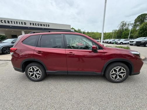 Crimson Red Pearl 2019 Subaru Forester Premium