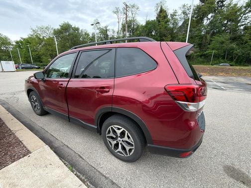 Crimson Red Pearl 2019 Subaru Forester Premium