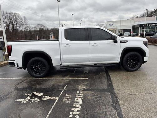 2022 GMC Sierra 1500 Elevation